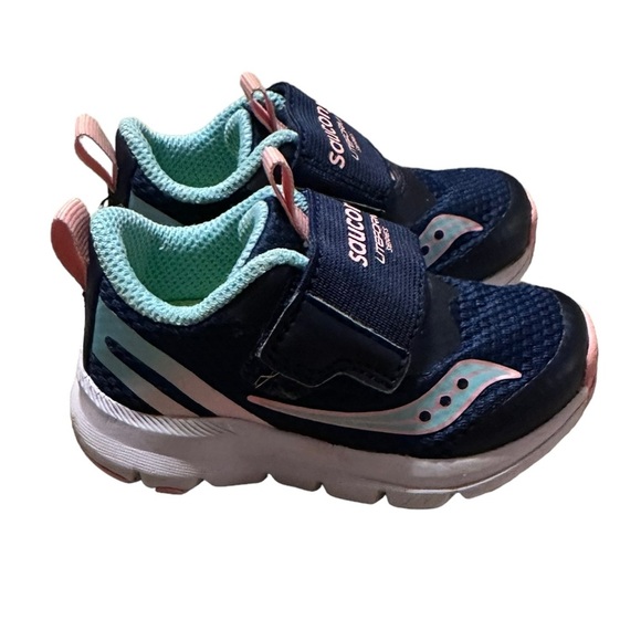 Saucony Other - Saucony Lite Form Baby Sneakers size 4 Blue and Pink